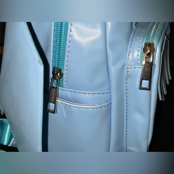 Yu-Gi-Oh Blue Eyes White Dragon mini Backpack - Picture 3 of 6